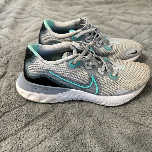NIKE RENEW WOMENS SHOES SIZE 7.5 - Picture 3 of 4